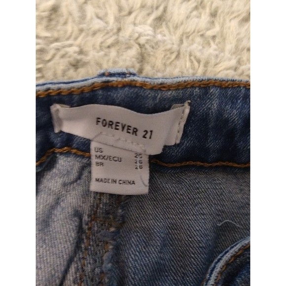 Forever 21 cropped freyed hem size 26 cropped jeans - Picture 7 of 9